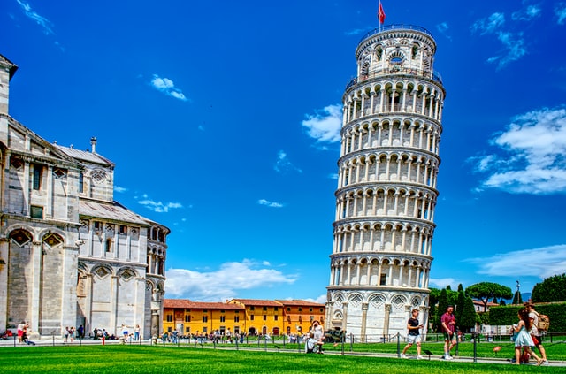 Perché la Torre di Pisa non cade?